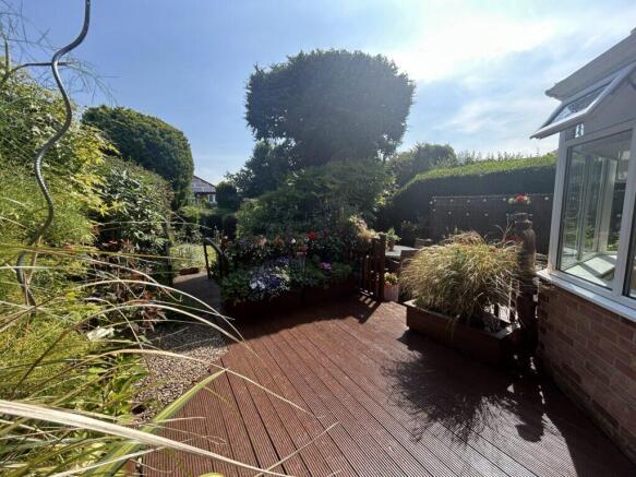5 bed Detached for sale Image 12