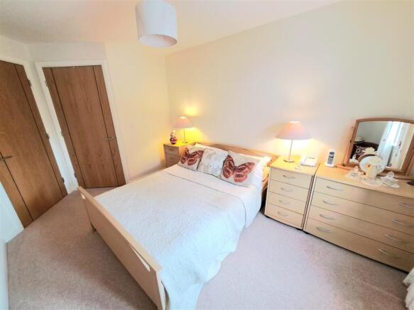 1 bed Apartment for sale Image 10