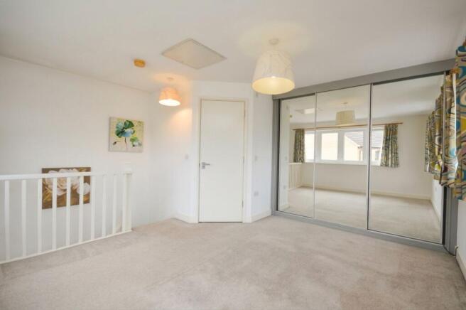 2 bed Terraced to rent Image 7