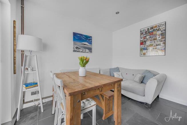 Kitchen/Breakfast Room