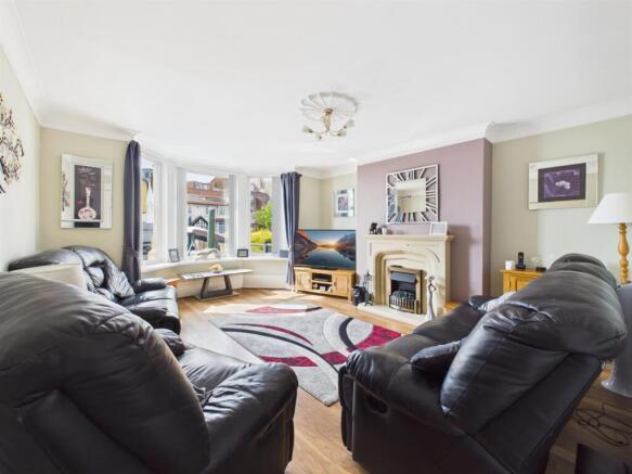 Lounge: