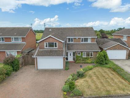 Alma Farm Road, Toddington, LU5