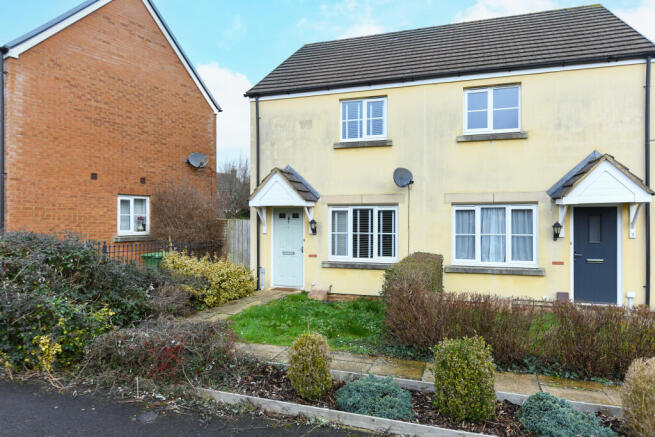 2-bed semi-detached on Hummingbird Gardens, Trowbridge, £225,000