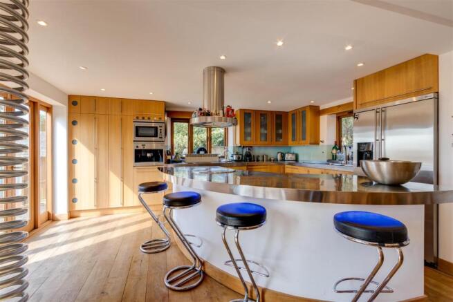 Desmond House-1.jpg