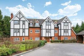 Flat 1, Thimble Hall, Devenish Road, Sunningdale, Ascot SL5 9PL