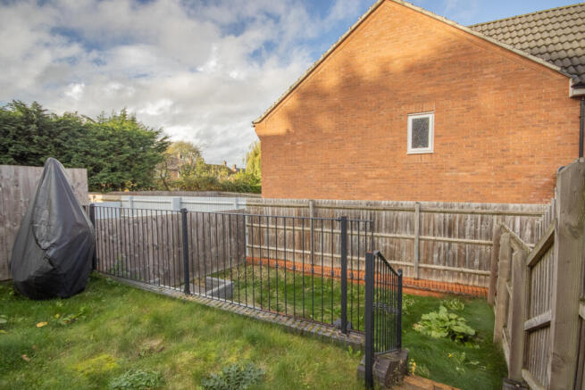 Wadham Close, Mickleover photo 4