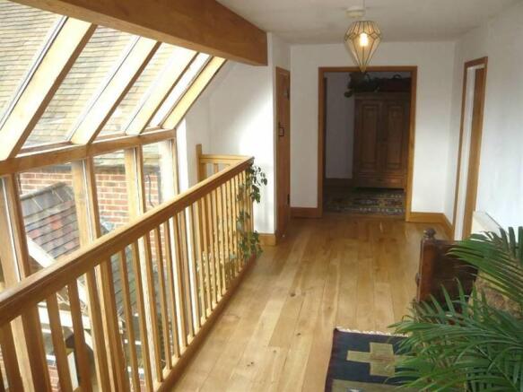 GALLERIED LANDING