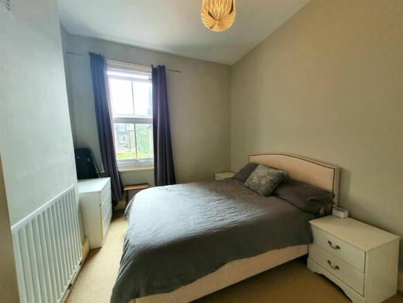 bedroom1.jpeg