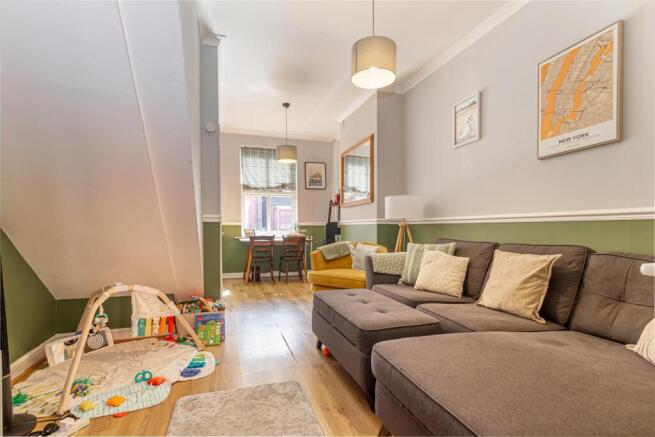 Living-room-4.jpg
