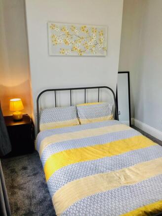 3 bed Town House to rent Image 4