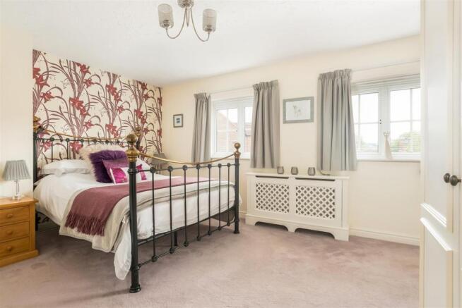 28 Millfield Close-12.jpg