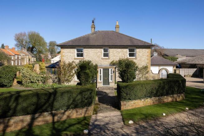 Somnerfield House
