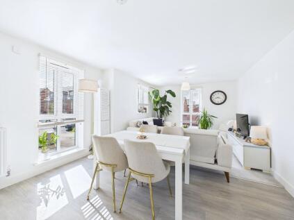 Broomhill Avenue, Waverley, S60