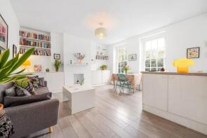 15, Exbury House, Ferndale Road, London SW9 8AZ