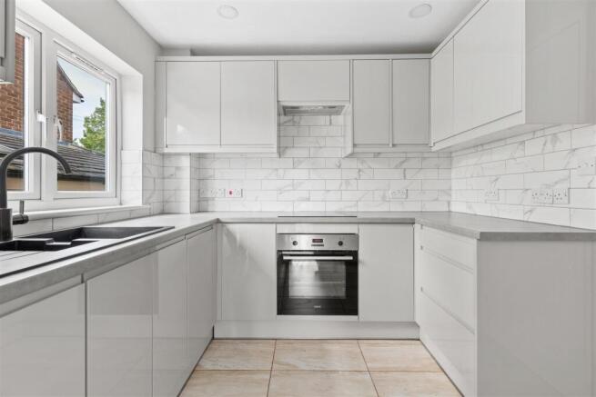 62A Willian Road-5.jpg