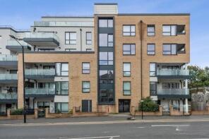 Flat 12, 109 Montmorency House, Station Road, London N11 1QH