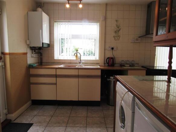 kitchen one 52 petersham.JPG