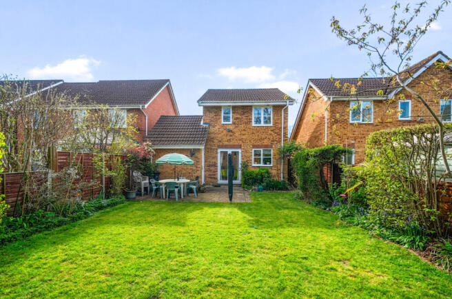 1439362-15-69d549...