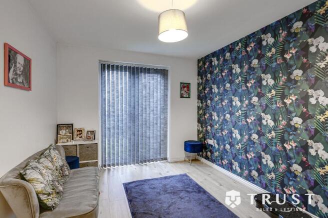 3 bed Terraced for sale Image 9