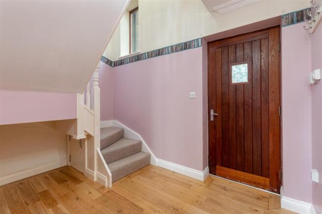 2 bed Semi-Detached for sale Image 6