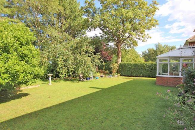 Rear garden photo 1