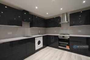 39, Gun Hill Place, Kingswood, Basildon SS16 5UY