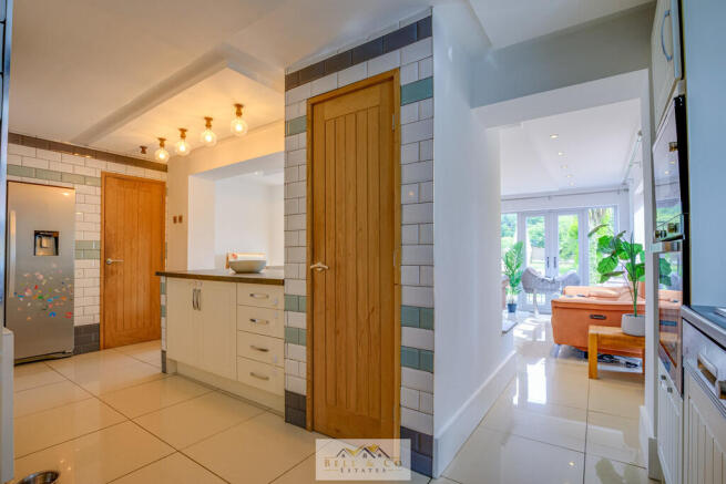2 bed Semi-Detached for sale Image 8