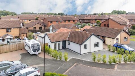 Alderley Drive, Newcastle Upon Tyne, NE12