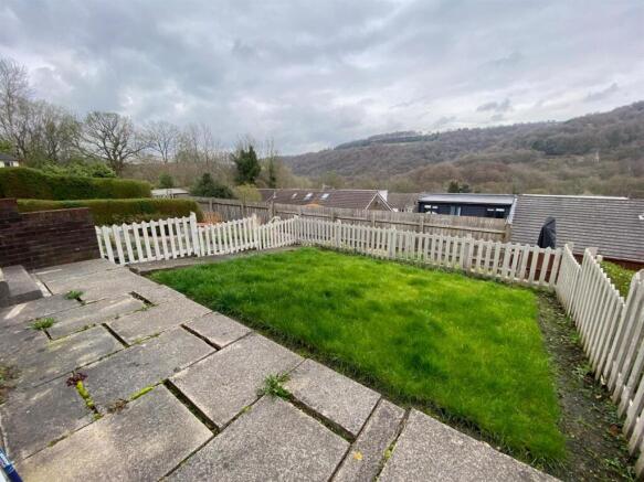 REAR GARDEN.jpg