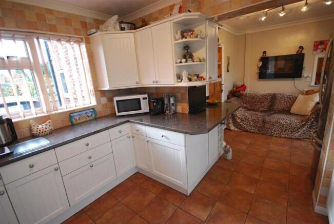 KITCHEN/DINER