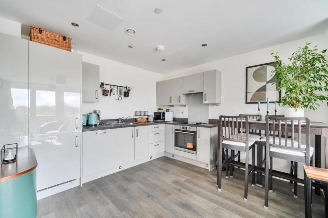 Kitchen / Dining