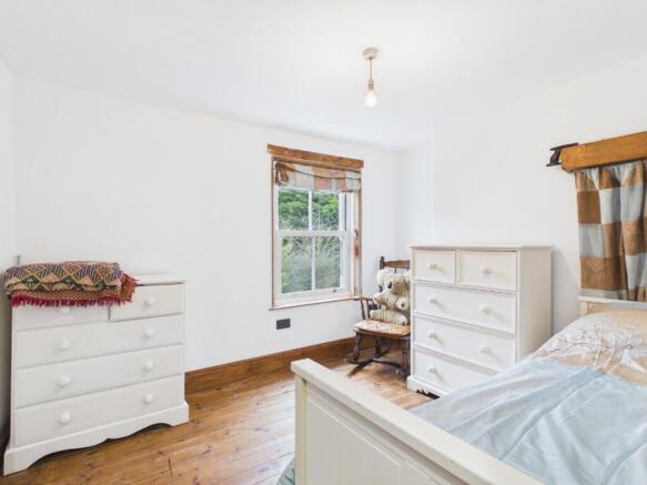 2 bed Terraced for sale Image 10