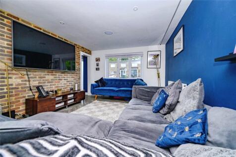 Woolmer Drive, Leverstock Green, Hemel Hempstead, HP2