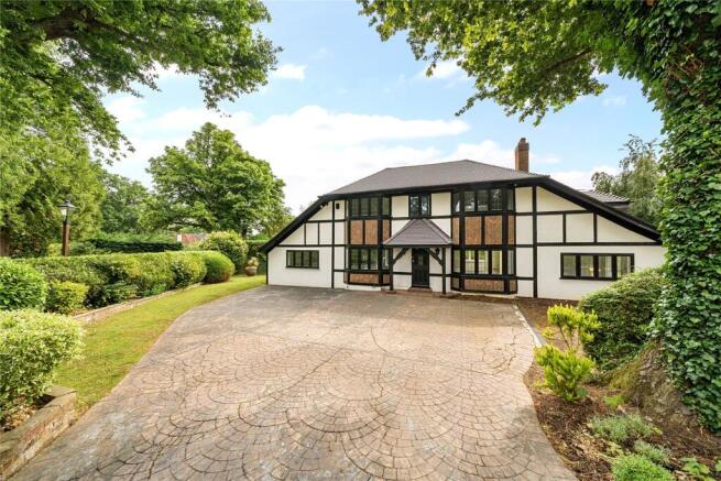 Elm Walk, Farnborough Park photo 4