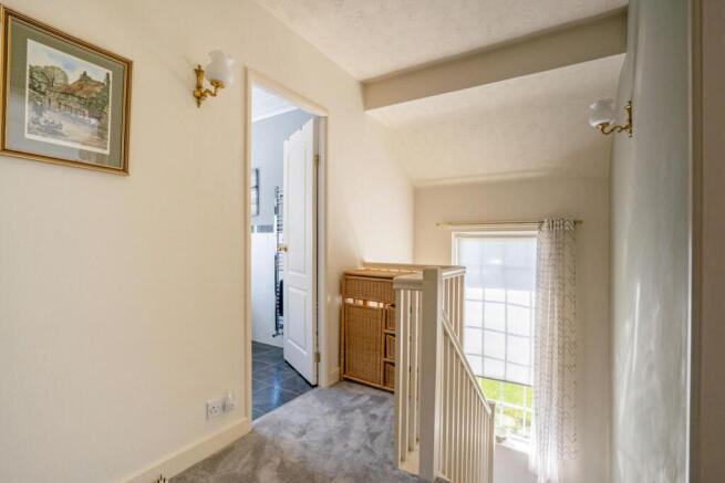 3 bed Detached for sale Image 11