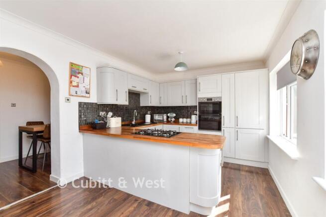 Kitchen/ Lounge