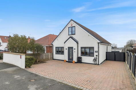 Doncaster Road, Braithwell, Rotherham, S66 7BB