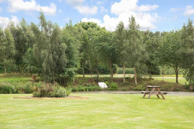 2 bed Lodge for sale Image 11