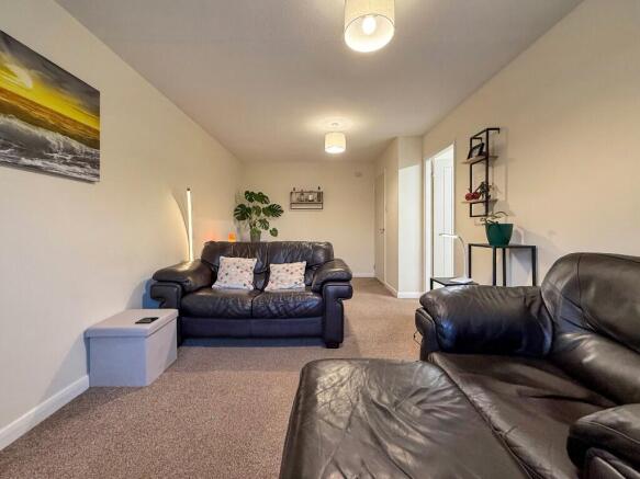2 bed Semi-Detached Bungalow for sale Image 9