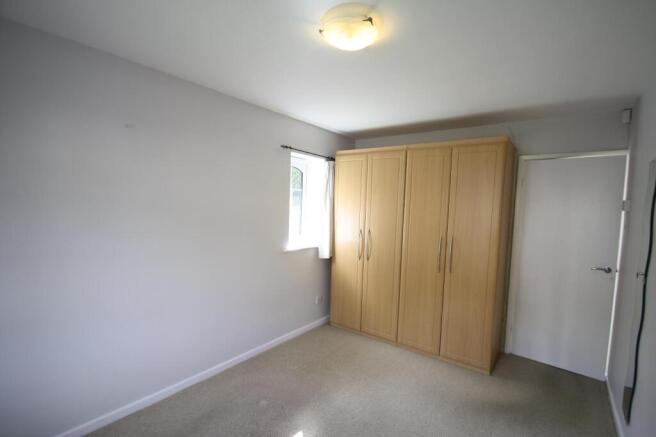 2 bed Flat to rent Image 5