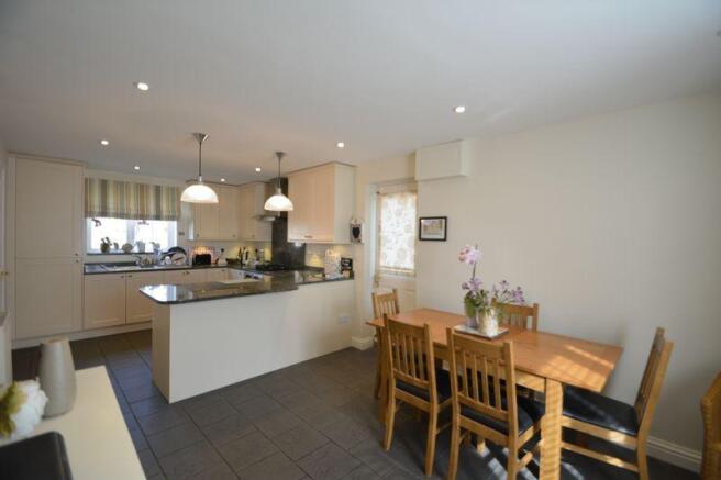 Dining room / ...