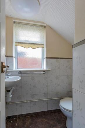 Llanrumney Avenue 31-11.jpg