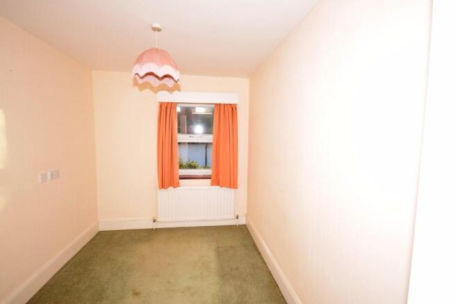 DRESSING ROOM