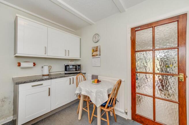 3 bed Semi-Detached for sale Image 7