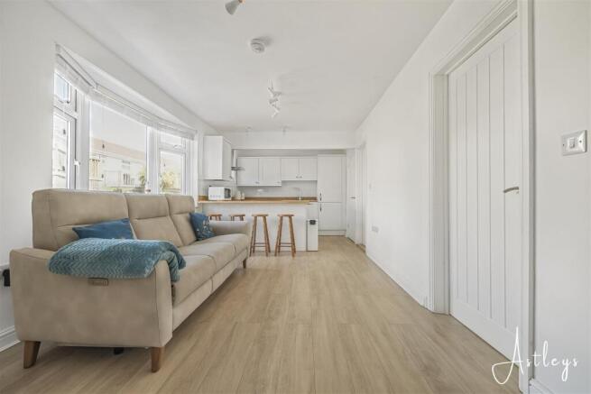 Kitchen/Living Room