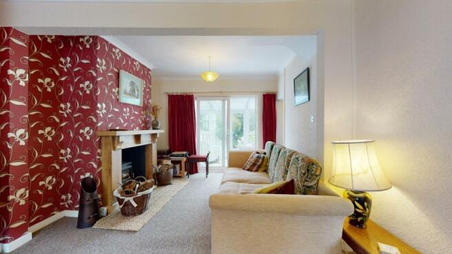 LOUNGE/DINING ROOM