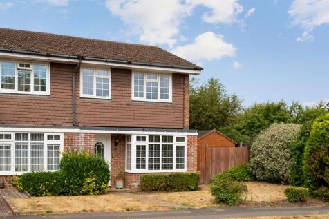 Trenchard Close, Hersham Village, KT12