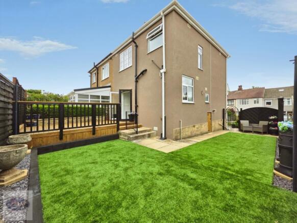 3 bed Semi-Detached for sale Image 4