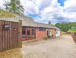91a Bakers Barn, Burley Road, Christchurch BH23 8BA