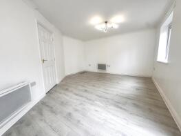 148, Hill View Drive, London SE28 0LL